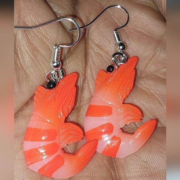 Super edgy new shrimp earrings for women - Picture 4 of 5